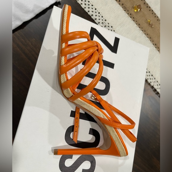 Schutz Blossom Bow Heels - Picture 11 of 12